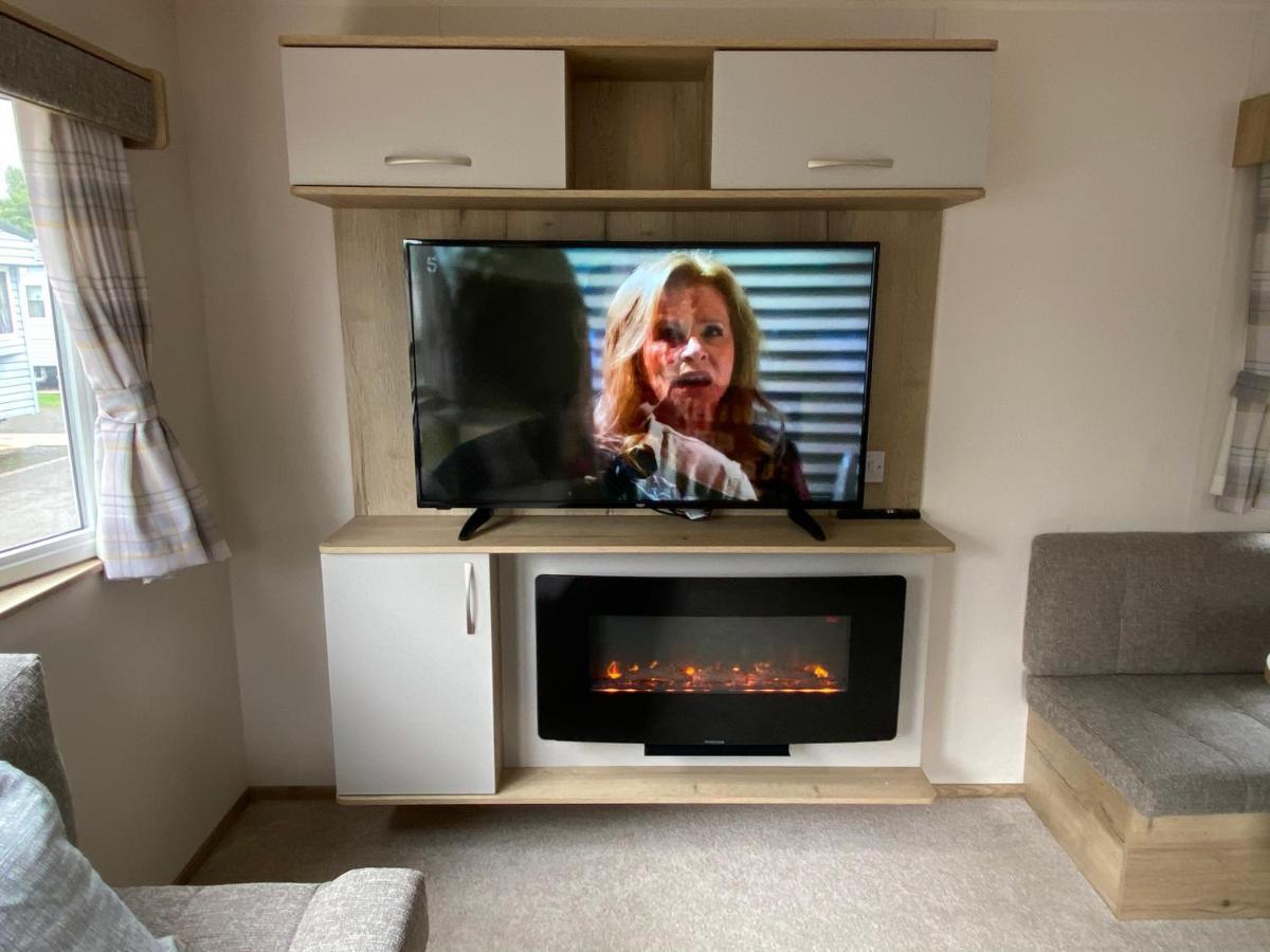 Haggerston Castle 6 Berth Caravan - Riverside 37 Cheswick  المظهر الخارجي الصورة